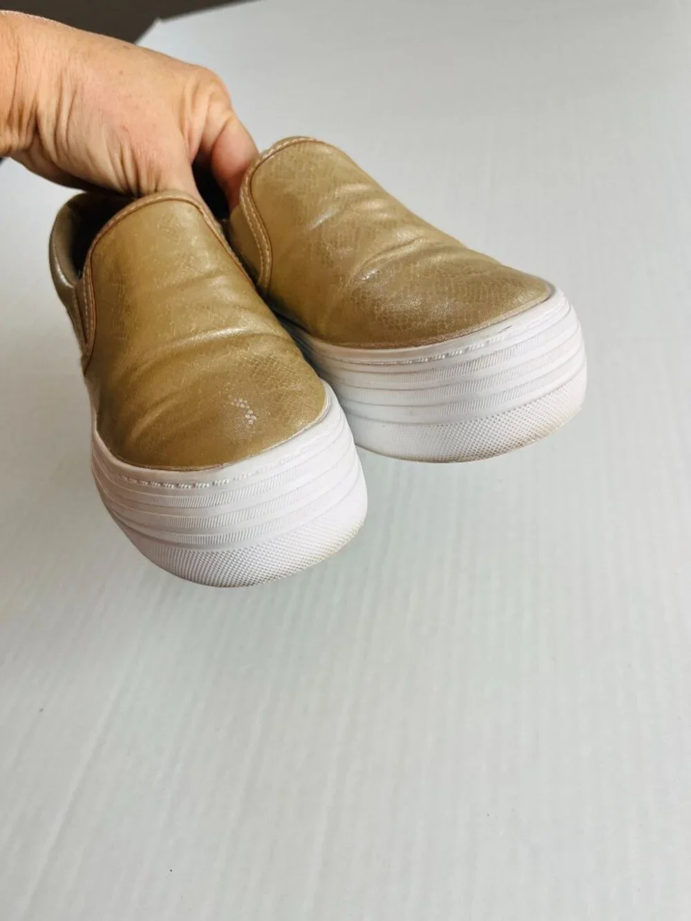 Woolworths Womens Sz‎ 5.5 Gold Platform Slip On Sneakers Shoes